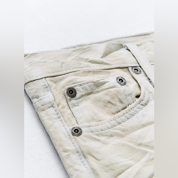 NWT ZARA TRF MID WAIST WRINKLE EFFECT COATED JEANS - Picture 4 of 5